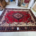 Tapetes persas e móveis de luxo disponíveis em leilão online da Topo Leilões, com descontos especiais e lances a partir de setembro.